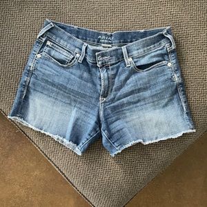 Ariat Denim Boyfriend Shorts, Size 30